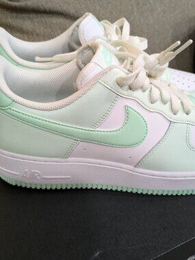 Nike Air Force 1 '07 ' Foam Green White' Men's Size 9.5 New With No Box